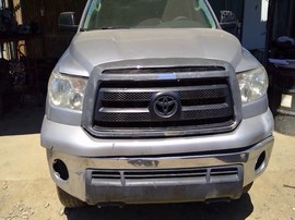 2010 TOYOTA TUNDRA, SILVER, EXTD CAB, 4.6L, AT, 2WD,   Z26415